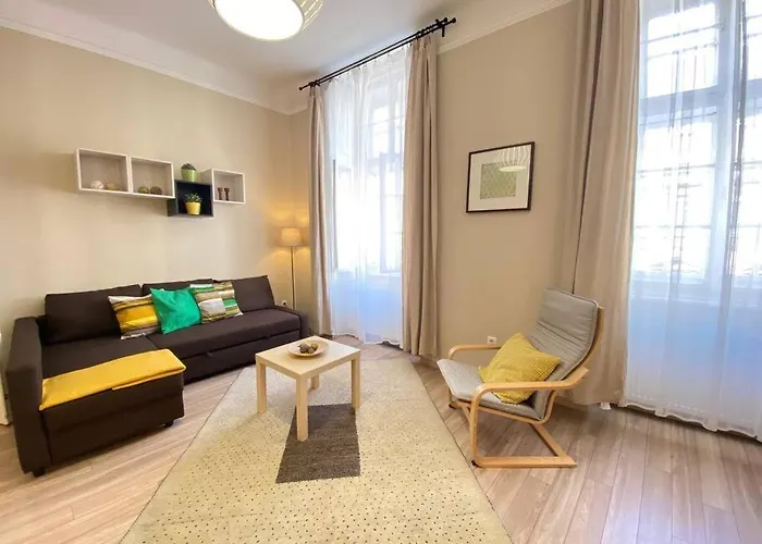 Orangehomes One Bedroom Comfy *