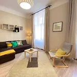 Orangehomes One Bedroom Comfy Budapest
