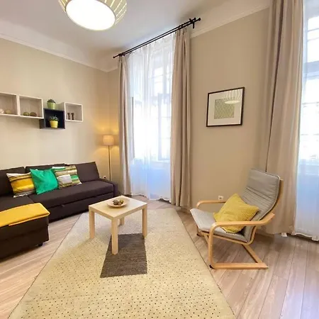 Orangehomes One Bedroom Comfy *
