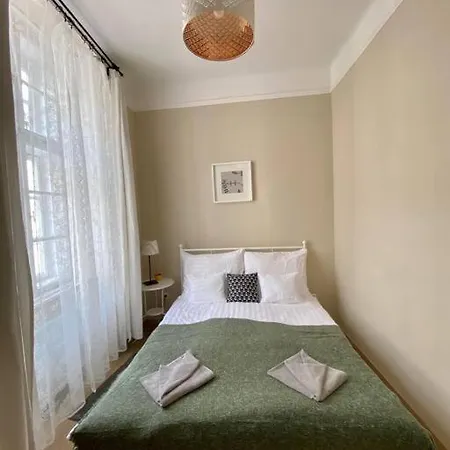 Orangehomes One Bedroom Comfy Апартаменты