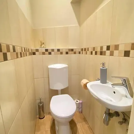Orangehomes One Bedroom Comfy Будапешт