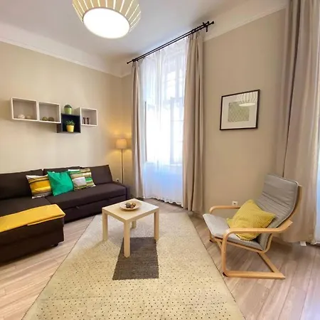 Orangehomes One Bedroom Comfy Будапешт